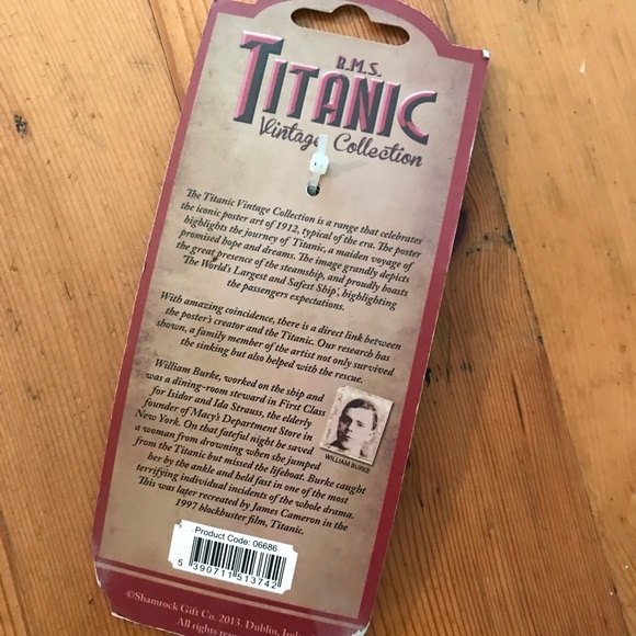 🚢Titanic Keychain - Picture 4 of 5